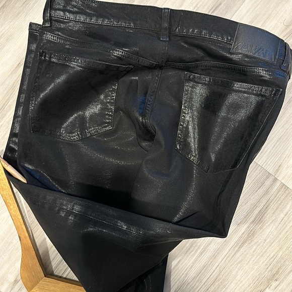 Coated Jeans - Picture 5 of 6